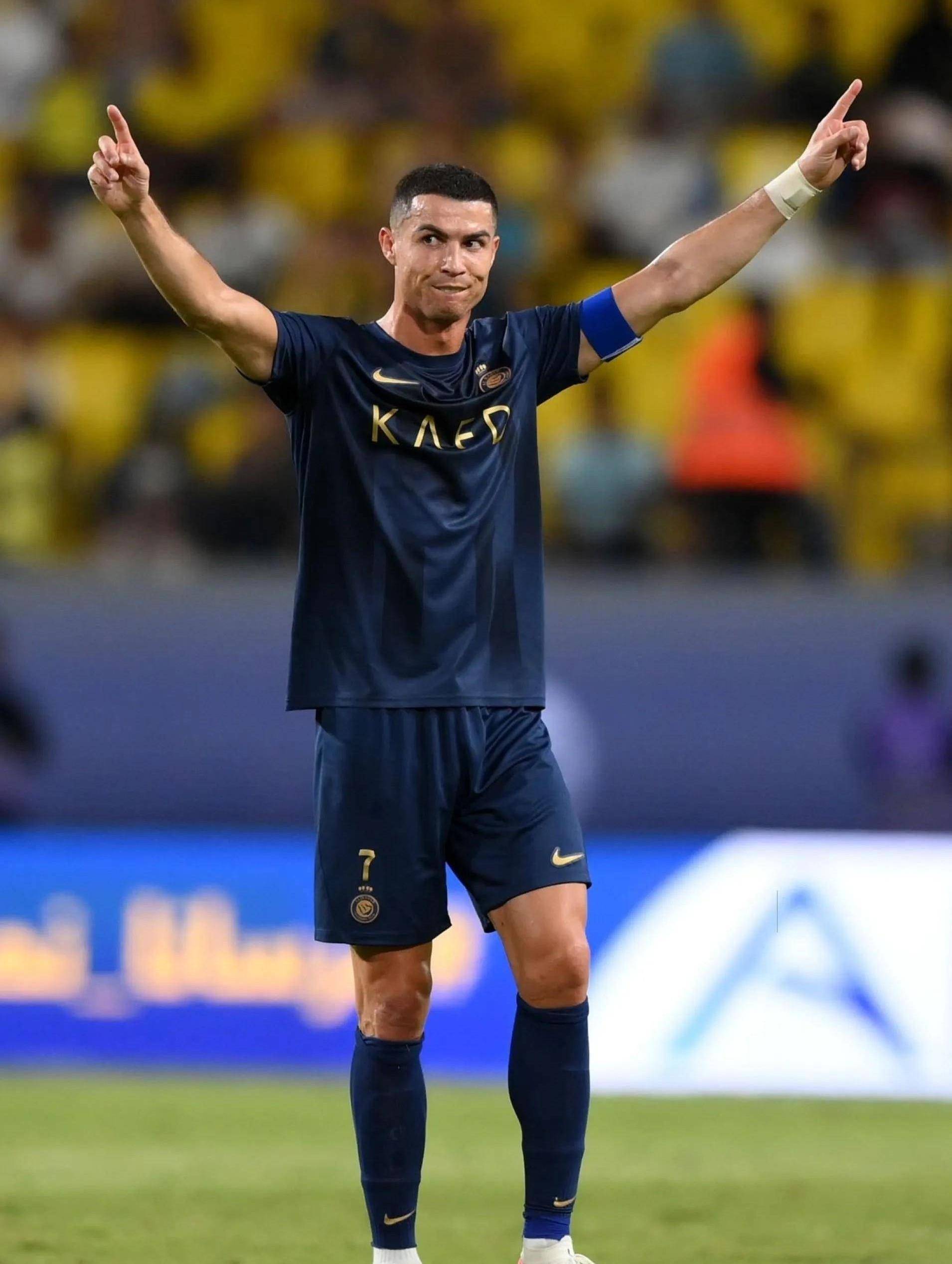 别抱太大希望？记者：姆巴佩今晚对阵曼城大概率替补（记者：姆巴佩今夜战曼城恐难首发）