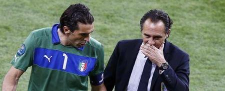 罗马诺：皇马退出科纳特争夺战，利物浦不会无限期等球员决定（罗马诺：皇马已退出科纳特竞争，利物浦不打算无限期等待球员表态）