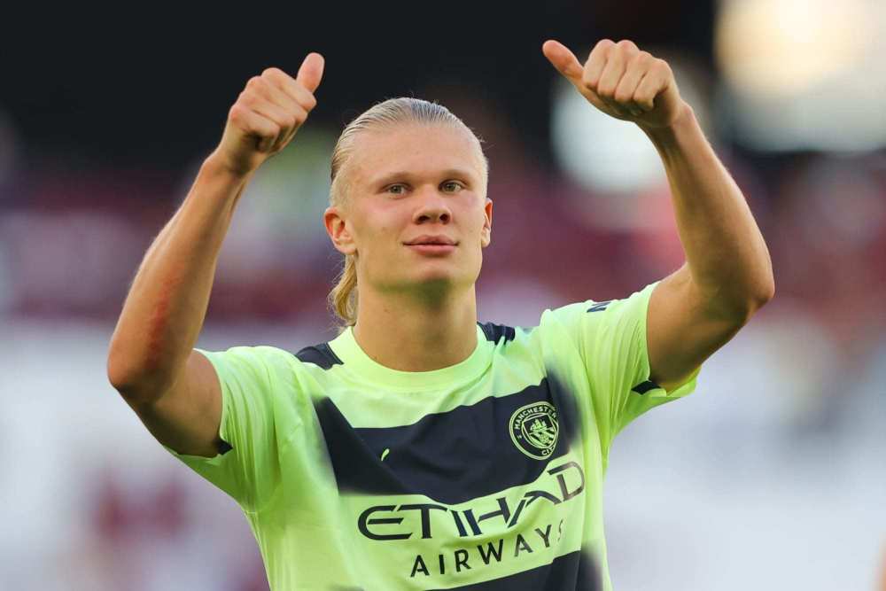 东契奇压哨三分绝杀全场（东契奇压哨三分绝杀制胜）