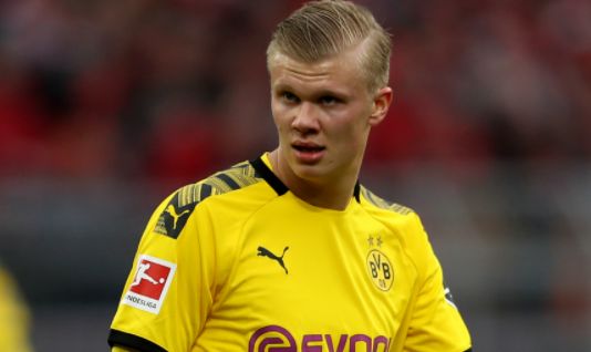 迪纳塔莱：科斯蒂奇希望与尤文续约，他在尤文感觉很好（迪纳塔莱称科斯蒂奇盼与尤文续约：在尤文感觉很好）