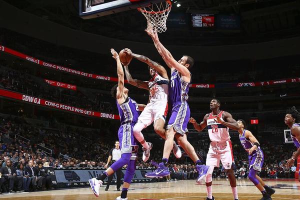 TA：尽管本轮取胜，但皇马高层仍对阿隆索执教计划存在疑虑（TA：赢球难消疑虑，皇马高层仍对阿隆索执教方案存疑）