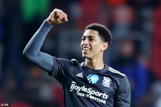 林诗栋与王楚钦，2025国际乒联世界第一排名的交替变化（2025年国际乒联世界第一更迭：林诗栋与王楚钦的交替登顶）