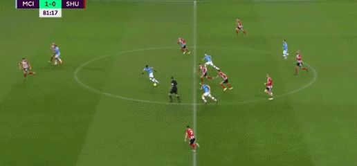 西亚卡姆和杰克逊半场均得分上双，二人合砍27分