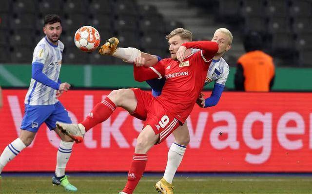 孔德谈双进球：传球变进球靠运气（孔德谈梅开二度：本想传球却幸运破门）