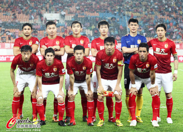 官方：沃尔夫斯堡43岁临时主帅鲍尔转正，签约至2027年（沃尔夫斯堡官宣：43岁临时主帅鲍尔扶正，合同至2027年）