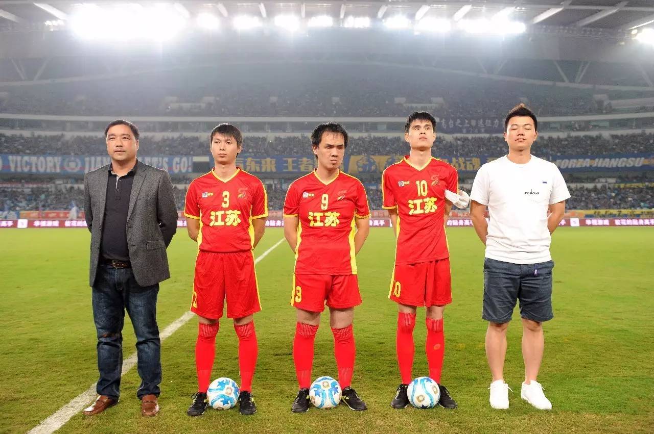 土媒：罗马和米兰都对费内巴切前锋恩-内斯里感兴趣（土媒曝：罗马与米兰同时有意费内巴切前锋恩-内斯里）