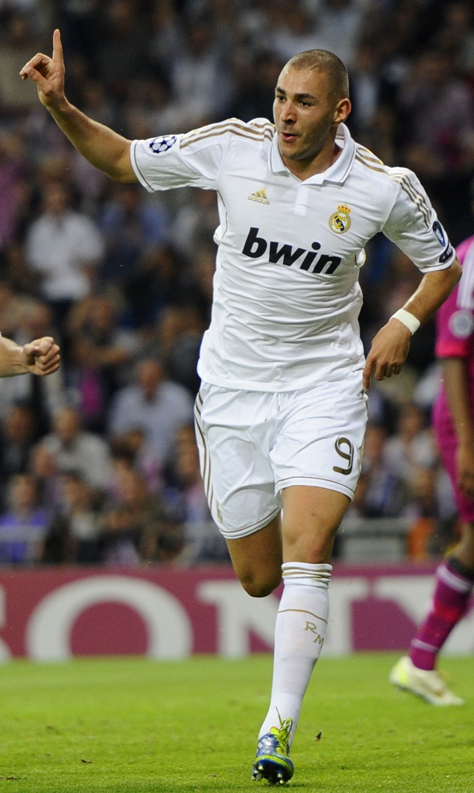 拜仁老将状态神勇（拜仁老将宝刀未老）