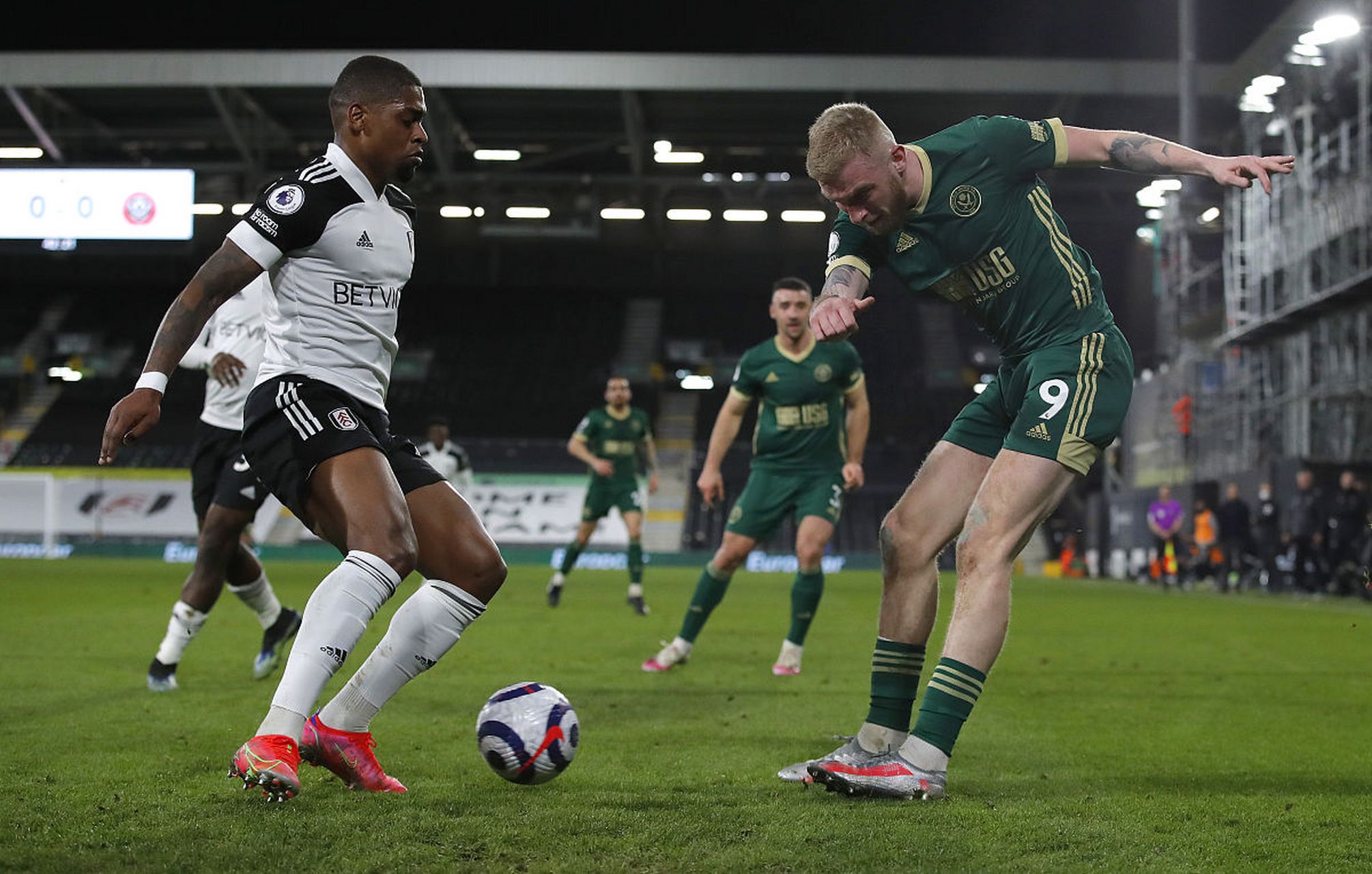 罗马诺：曼城在关注费耶诺德右后卫里德，拜仁也对他有意（罗马诺：曼城考察费耶诺德右后卫里德，拜仁同样感兴趣）