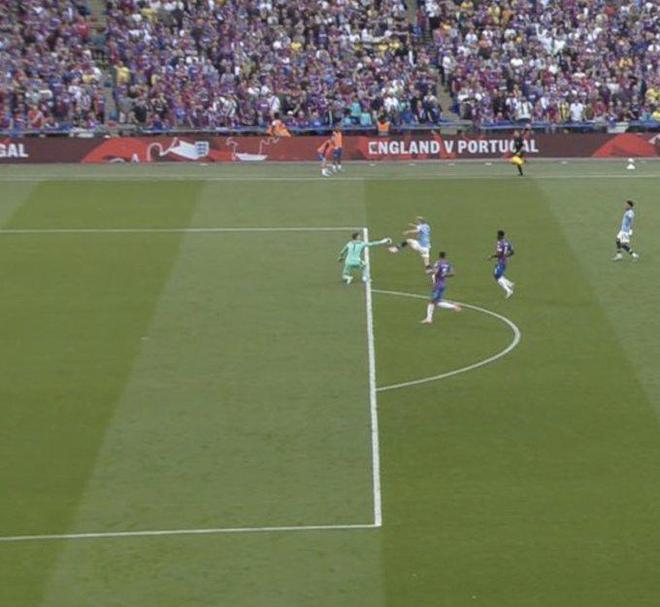 德天空：除拜仁外所有德甲俱乐部均有意波鸿19岁中场伦茨（德国天空体育：拜仁之外的德甲球队均有意波鸿19岁中场伦茨）